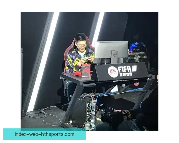 美女解说员直播足球赛场激情瞬间全程引领球迷热血沸腾